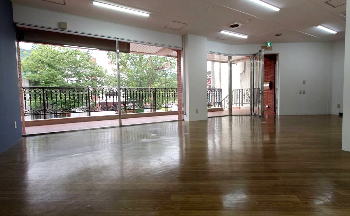 平和ビル202
