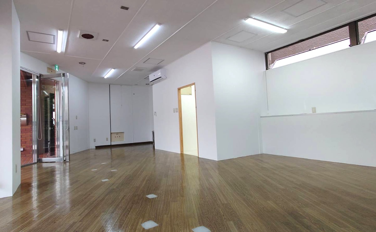 平和ビル202
