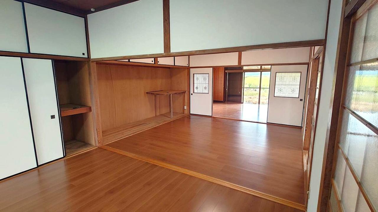 山口市名田島 室内