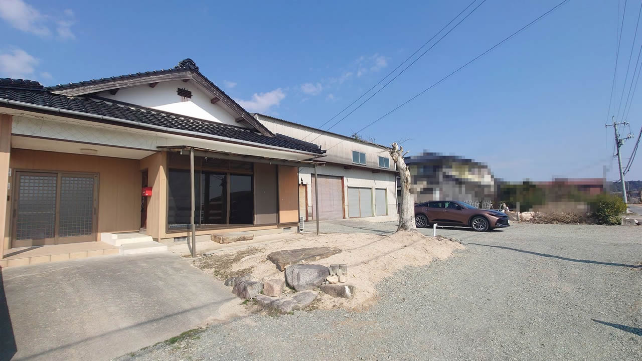 山口市名田島　倉庫